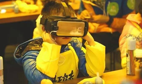 餐企搭上VR順風(fēng)車，如何在營銷等層面多維度創(chuàng)新？