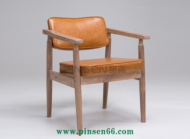 實(shí)木復(fù)古做舊靠背椅 歐式扶手咖啡廳餐桌椅 北歐休閑椅定制廠家 實(shí)木復(fù)古做舊靠背椅 歐式扶手咖啡廳餐桌椅 北歐休閑椅定制廠家